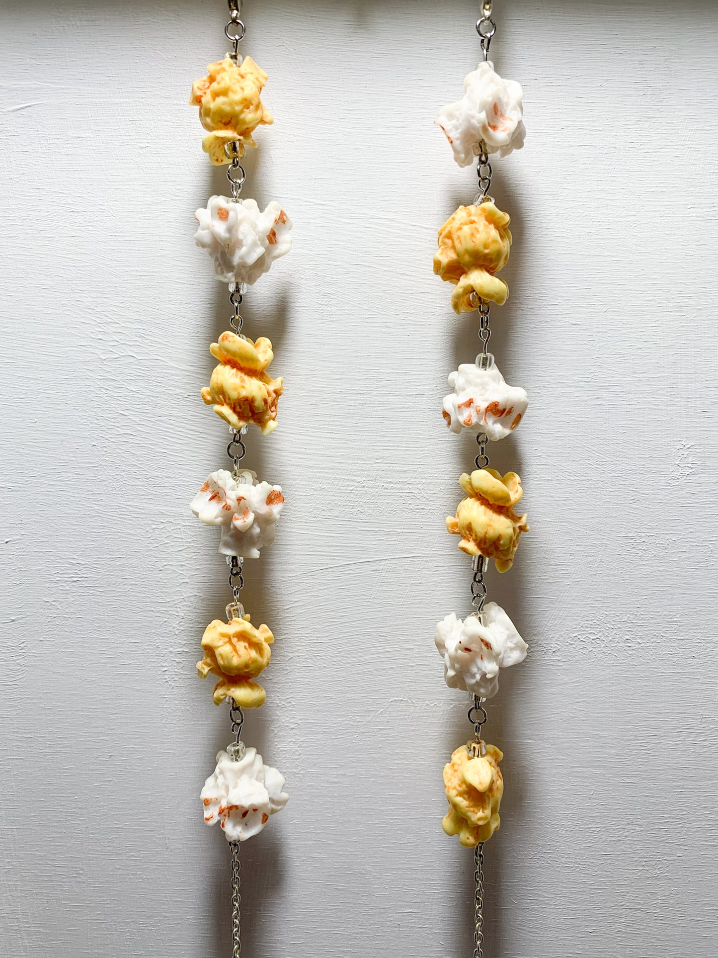 Popcorn Garland Eyeglass Chains